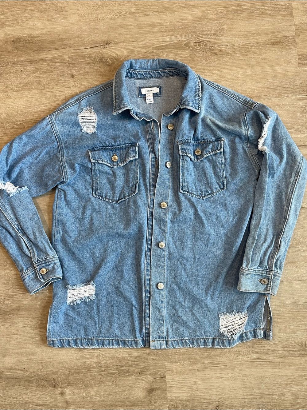 Forever 21 Women’s Distressed Denim Shirt Jacket Size S Oversized Shacket Blue